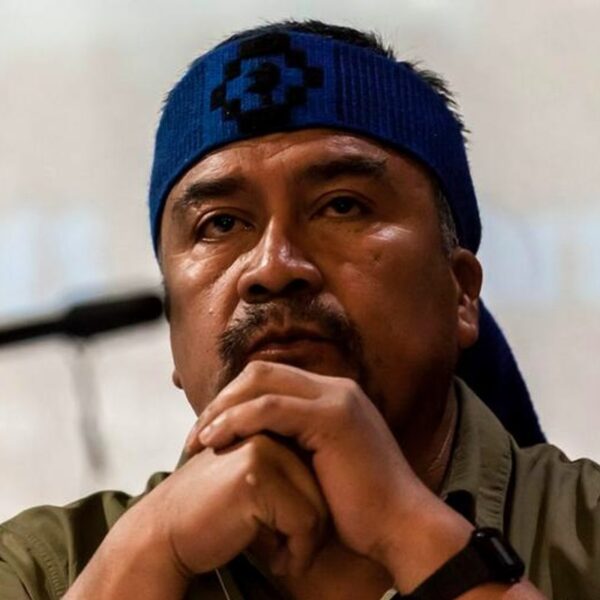 Detienen al líder indígena radical Héctor Llaitul