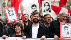 Oposición critica participación del Presidente Boric en marcha por 50 años del Golpe